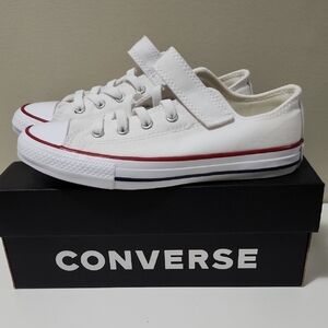 Converse Kids White and Red Sneakers Youth Size 2